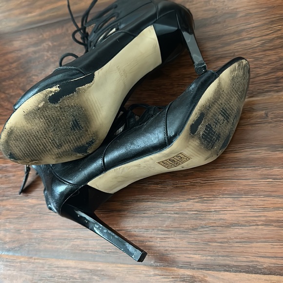 Super cute lace up booties Nine West - Picture 4 of 5